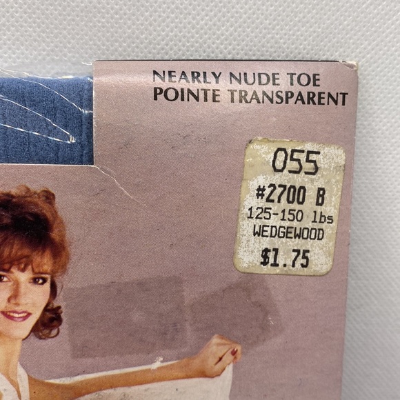L’amour Ultra Sheer Pantyhose Nylons Wedgewood Blue 125-150 lbs Vintage - Picture 3 of 9